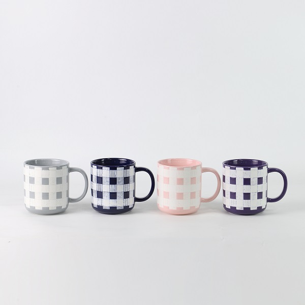 Naghahanap ng praktikal ngunit magandang mug? Tuklasin kung paano ang hand-painted mug series ng BYF ay maaaring magdagdag ng saya sa iyong pang-araw-araw na buhay!