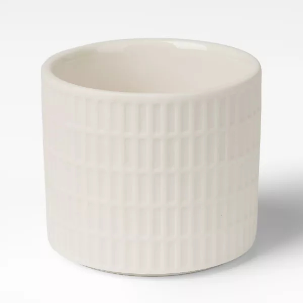 Milky White Grid-Patterned Ceramic Candle Holders Milky White Grid-Patterned Ceramic Candle Holders